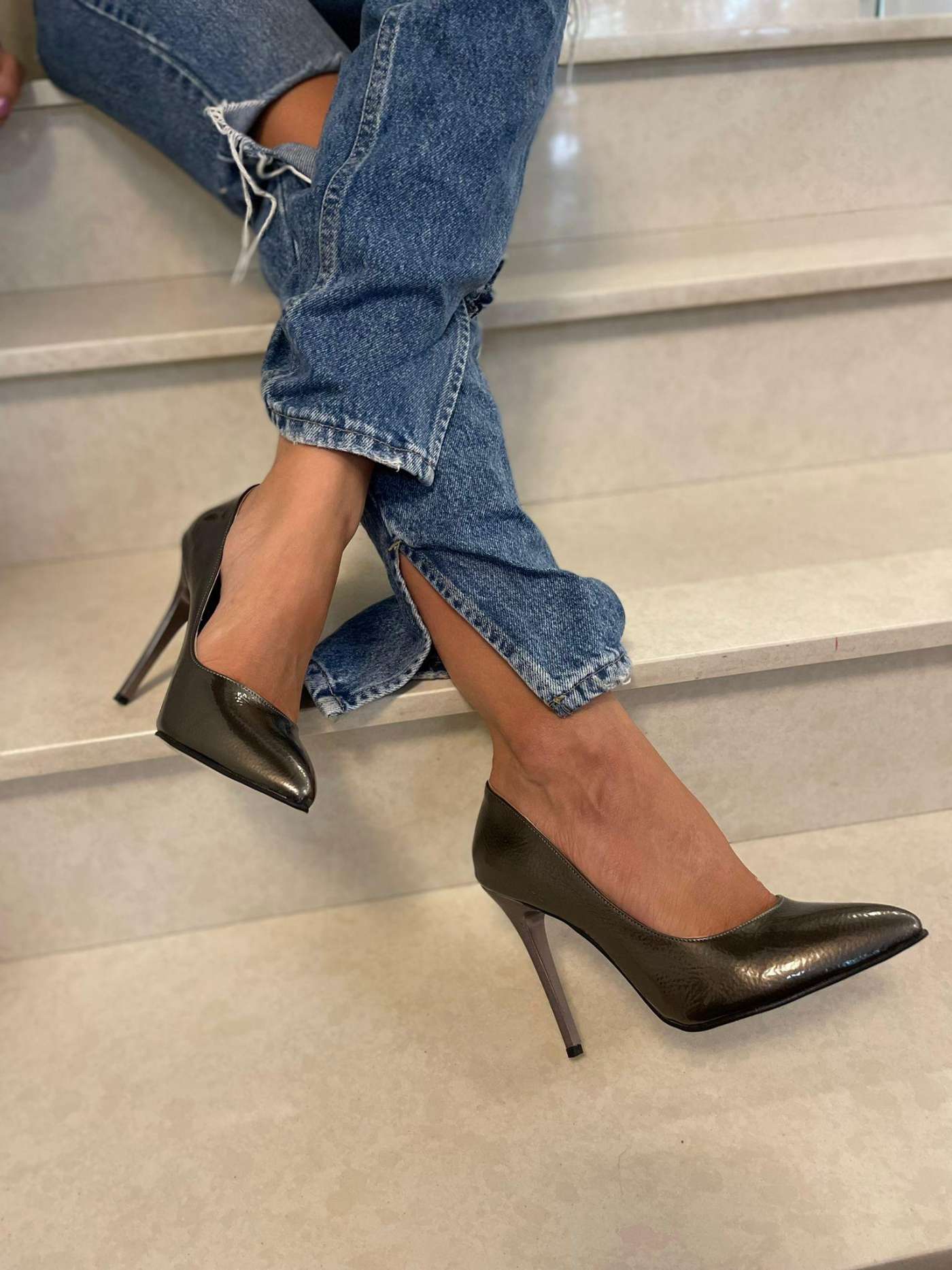 Srebrno - sive salonke